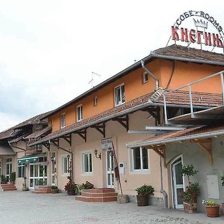Motel Kneginja Τσάτσακ Εξωτερικό φωτογραφία