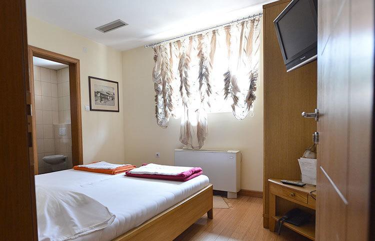 Motel Kneginja Τσάτσακ Δωμάτιο φωτογραφία