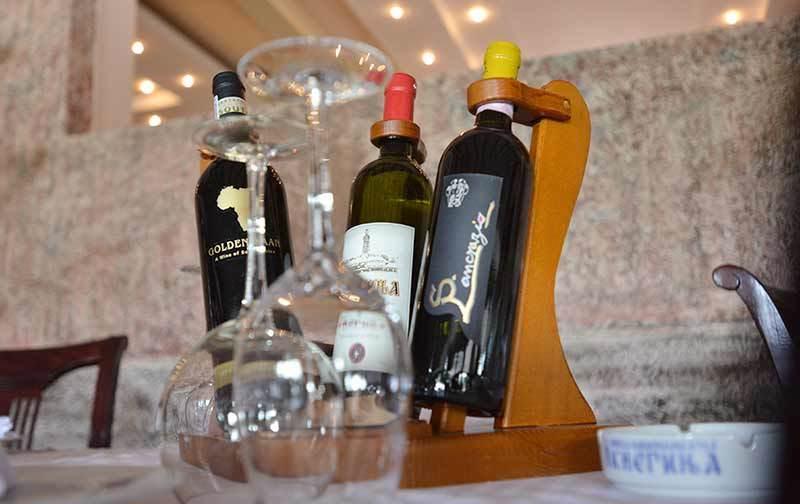 Motel Kneginja Τσάτσακ Εξωτερικό φωτογραφία